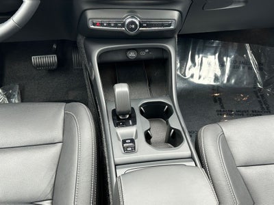 2025 Volvo XC40 B5 Core Volvo Certified