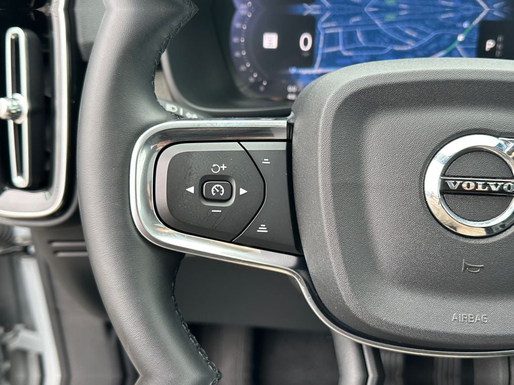 2025 Volvo XC40 B5 Core Volvo Certified