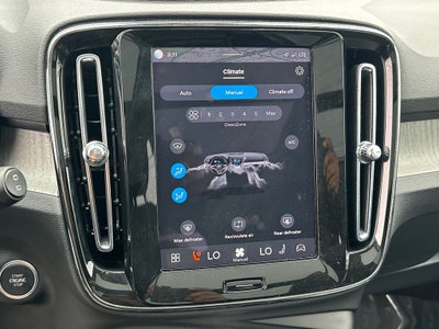 2025 Volvo XC40 B5 Core Volvo Certified