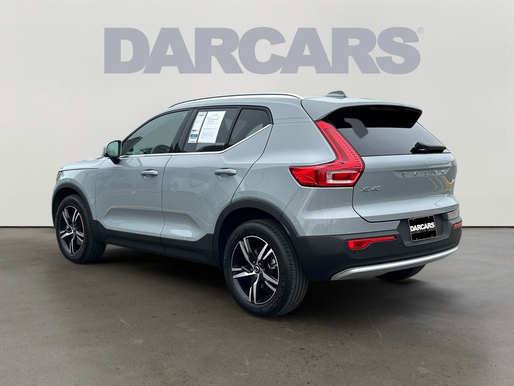 2025 Volvo XC40 B5 Core Volvo Certified