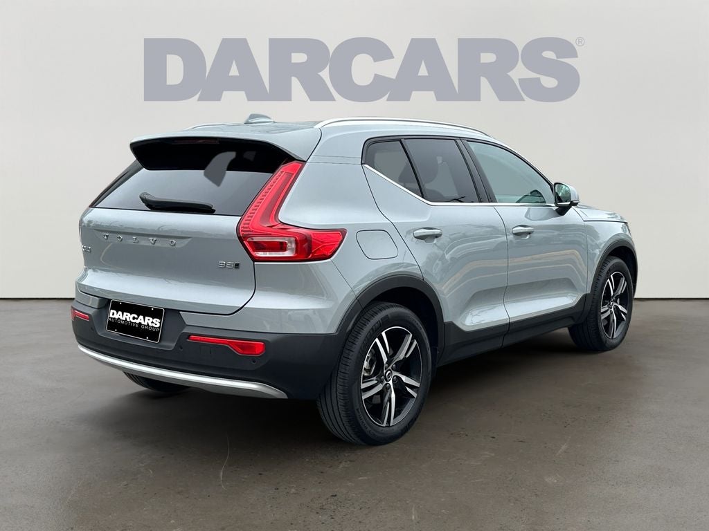 2025 Volvo XC40 B5 Core Volvo Certified