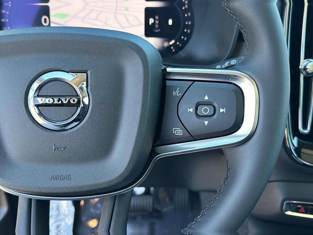 2025 Volvo XC40 B5 Core Volvo Certified