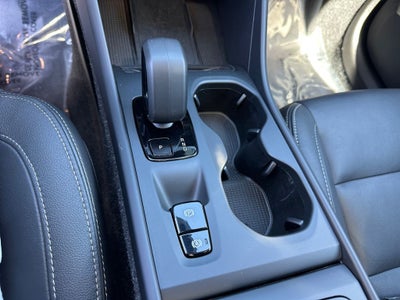 2025 Volvo XC40 B5 Core Volvo Certified