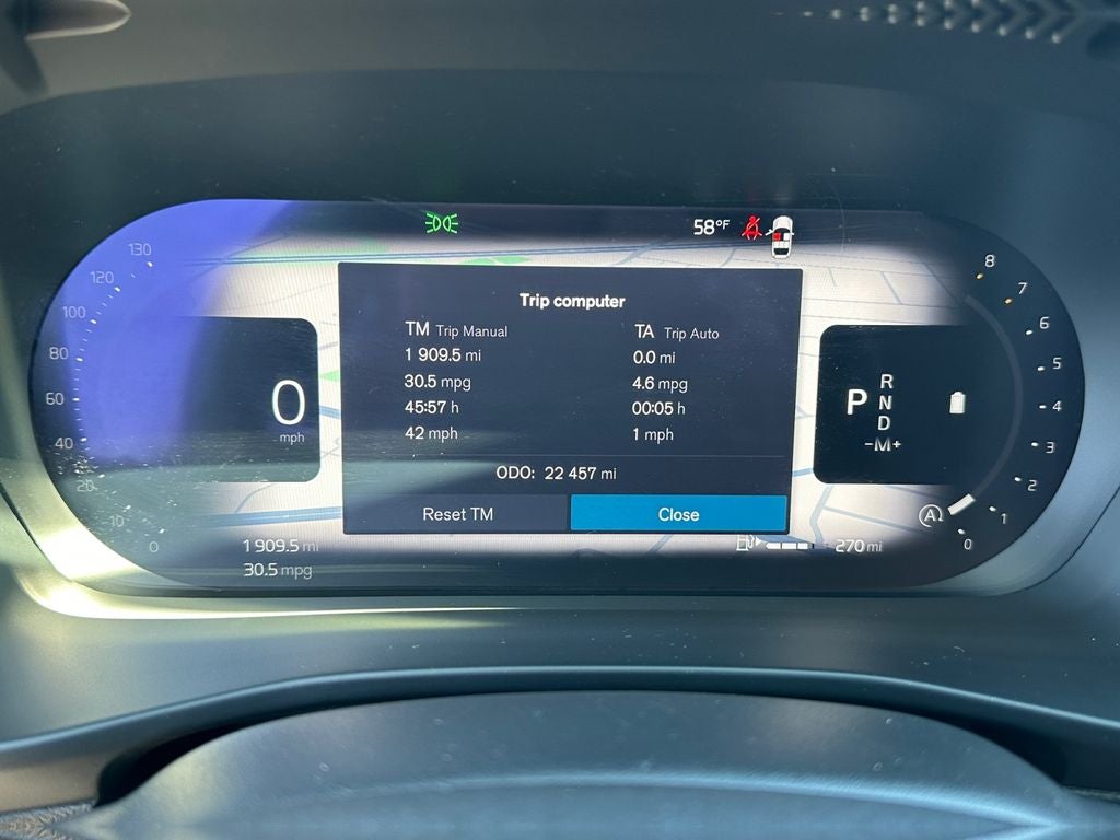 2025 Volvo XC40 B5 Core Volvo Certified