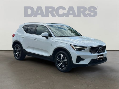 2025 Volvo XC40 B5 Core Volvo Certified
