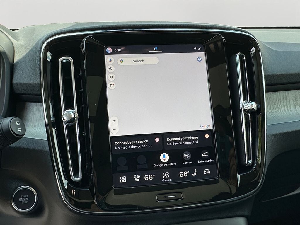 2025 Volvo XC40 B5 Core Volvo Certified