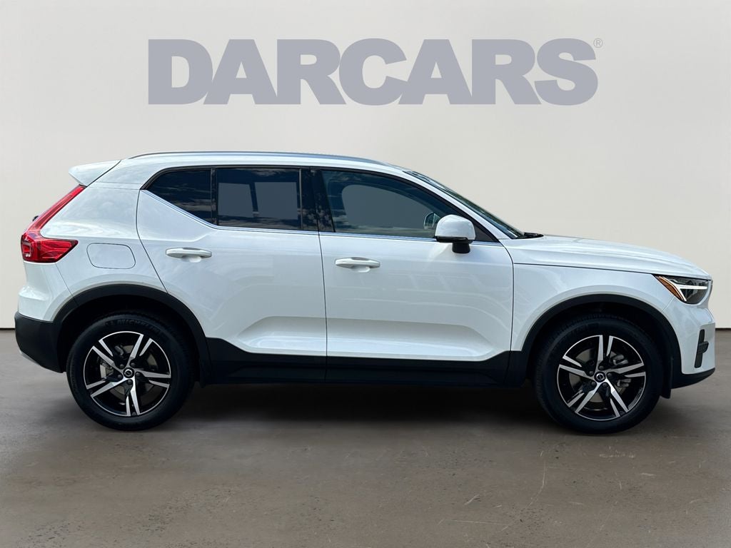 2025 Volvo XC40 B5 Core Volvo Certified