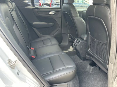 2025 Volvo XC40 B5 Core Volvo Certified