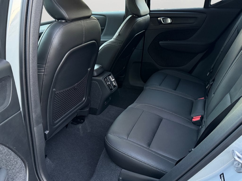 2024 Volvo XC40 B5 Core Volvo Certified