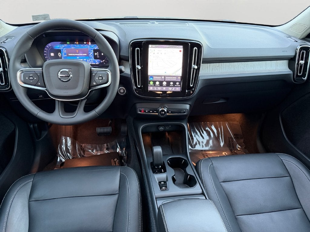 2024 Volvo XC40 B5 Core Volvo Certified