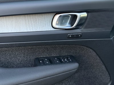 2024 Volvo XC40 B5 Core Volvo Certified