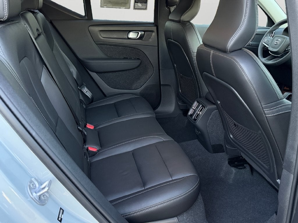 2024 Volvo XC40 B5 Core Volvo Certified