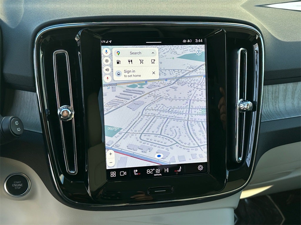 2025 Volvo XC40 B5 Ultra Dark Theme Volvo Certified Pre-Owned