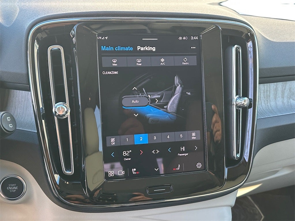 2025 Volvo XC40 B5 Ultra Dark Theme Volvo Certified Pre-Owned