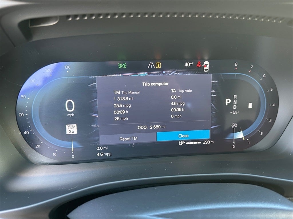 2025 Volvo XC40 B5 Ultra Dark Theme Volvo Certified Pre-Owned