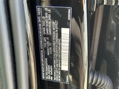 2025 Volvo XC40 B5 Ultra Dark Theme Volvo Certified Pre-Owned