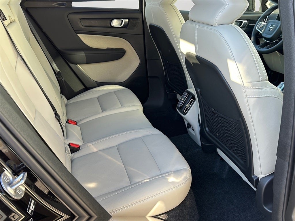 2025 Volvo XC40 B5 Ultra Dark Theme Volvo Certified Pre-Owned