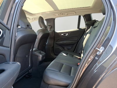 2025 Volvo V60 Cross Country B5 Plus