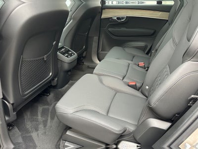 2026 Volvo XC90 B5 Plus