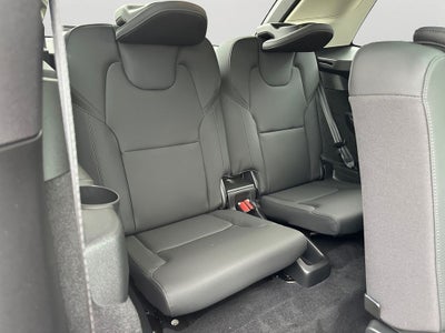 2026 Volvo XC90 B5 Plus