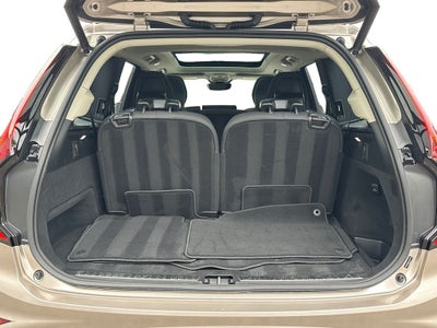 2026 Volvo XC90 B5 Plus