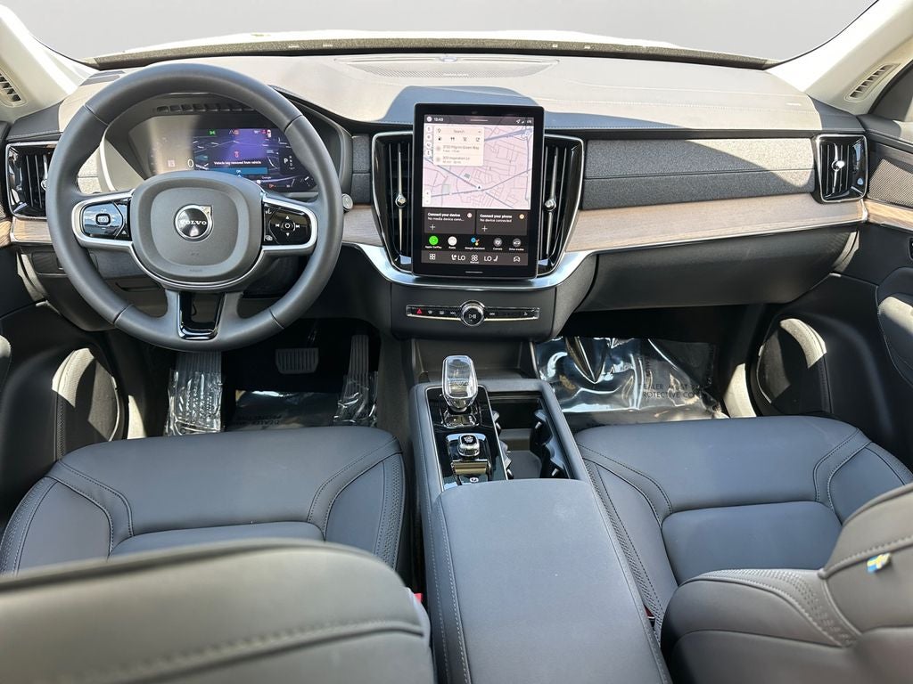 2026 Volvo XC90 B5 Plus