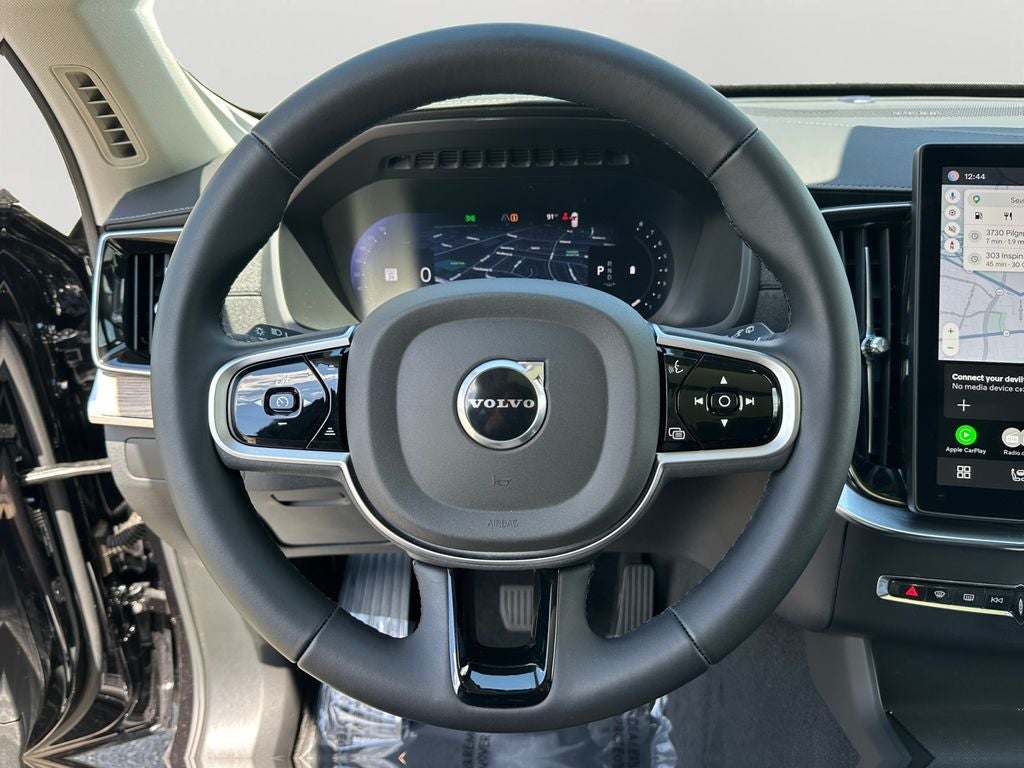 2026 Volvo XC90 B5 Plus