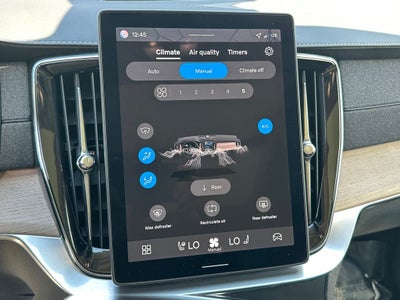2026 Volvo XC90 B5 Plus