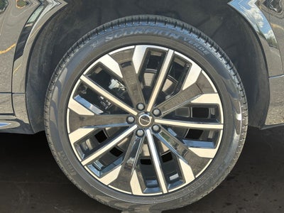2026 Volvo XC90 B5 Plus