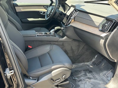2026 Volvo XC90 B5 Plus