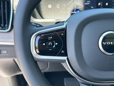 2026 Volvo XC90 B5 Plus