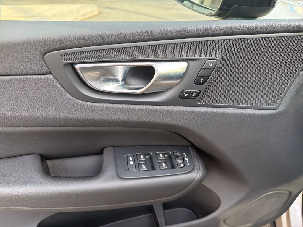 2025 Volvo XC60 B5 Plus Volvo Certified