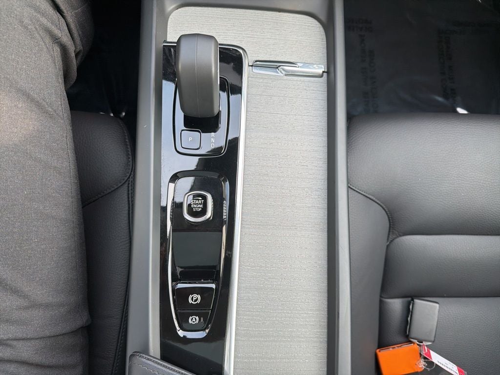 2025 Volvo XC60 B5 Plus Volvo Certified