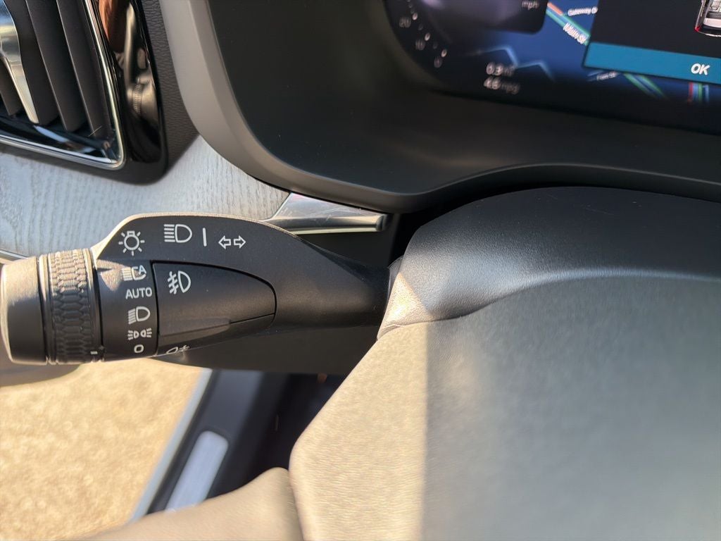 2025 Volvo XC60 B5 Plus Volvo Certified