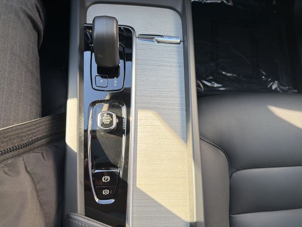 2025 Volvo XC60 B5 Plus Volvo Certified