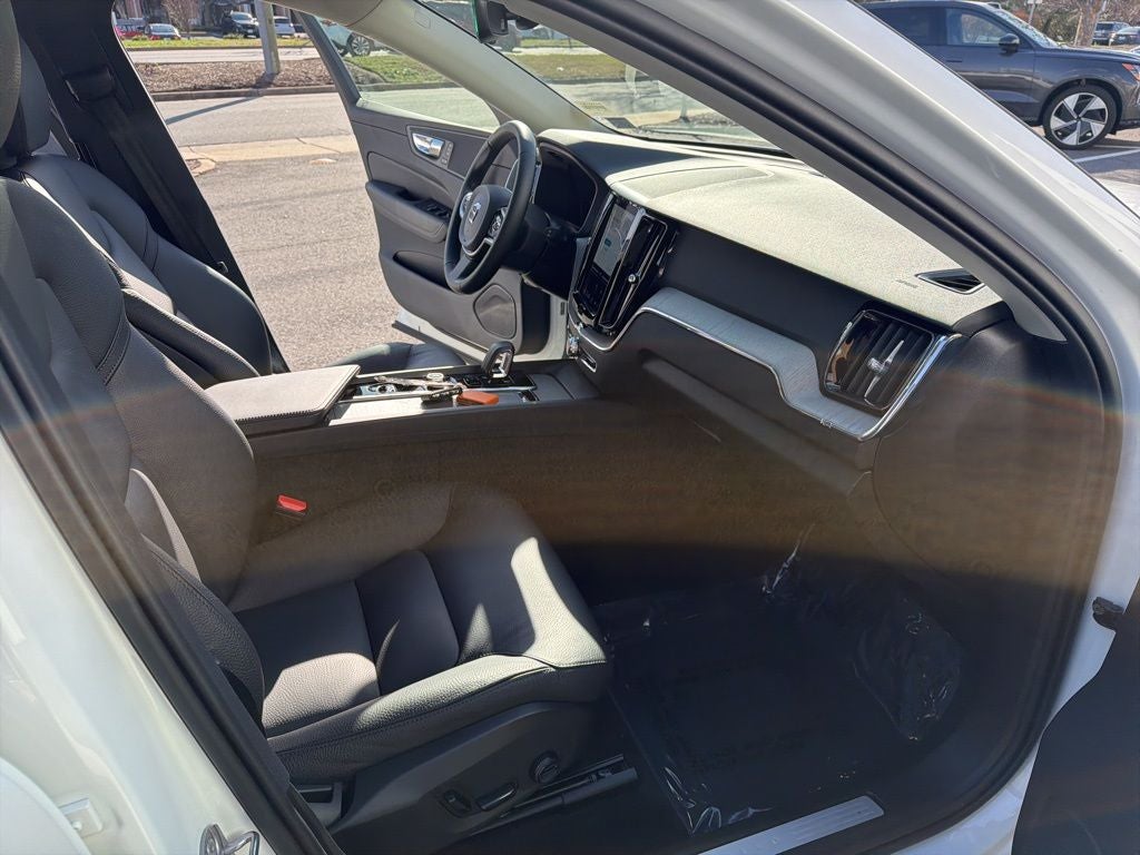 2025 Volvo XC60 B5 Plus Volvo Certified