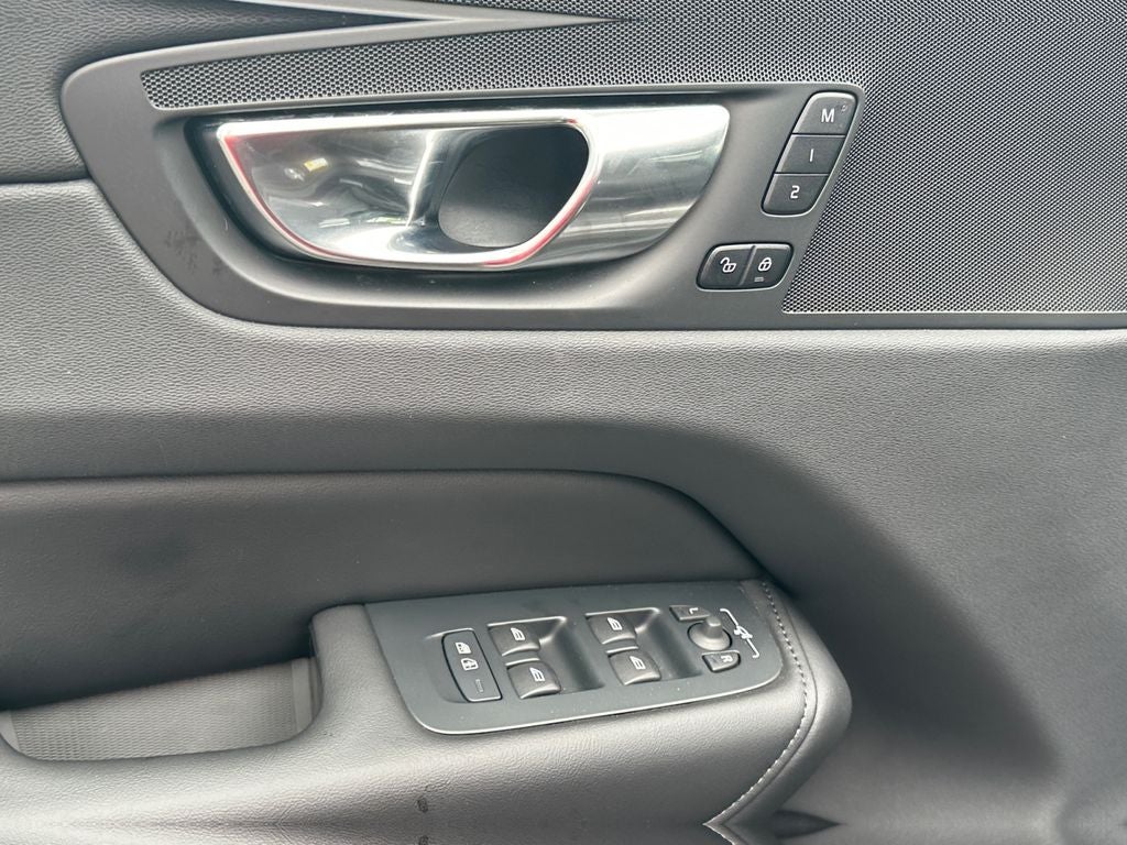 2025 Volvo XC60 B5 Plus Volvo Certified