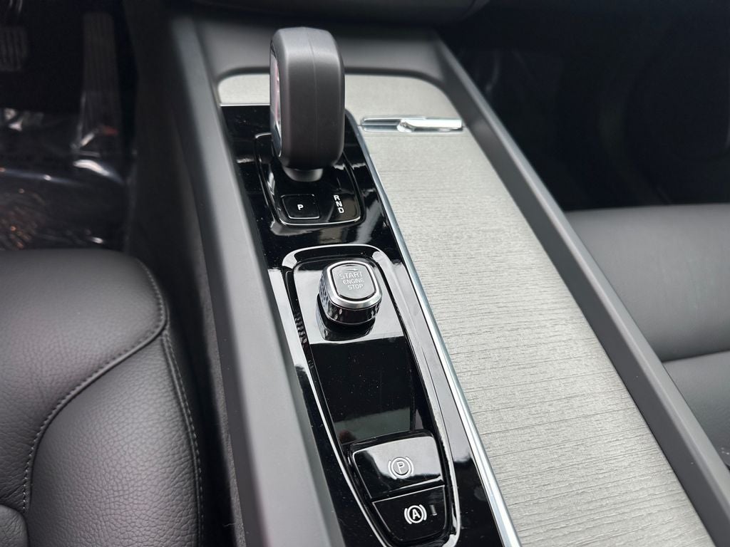 2025 Volvo XC60 B5 Plus Volvo Certified