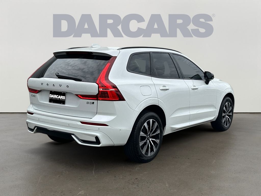 2025 Volvo XC60 B5 Plus