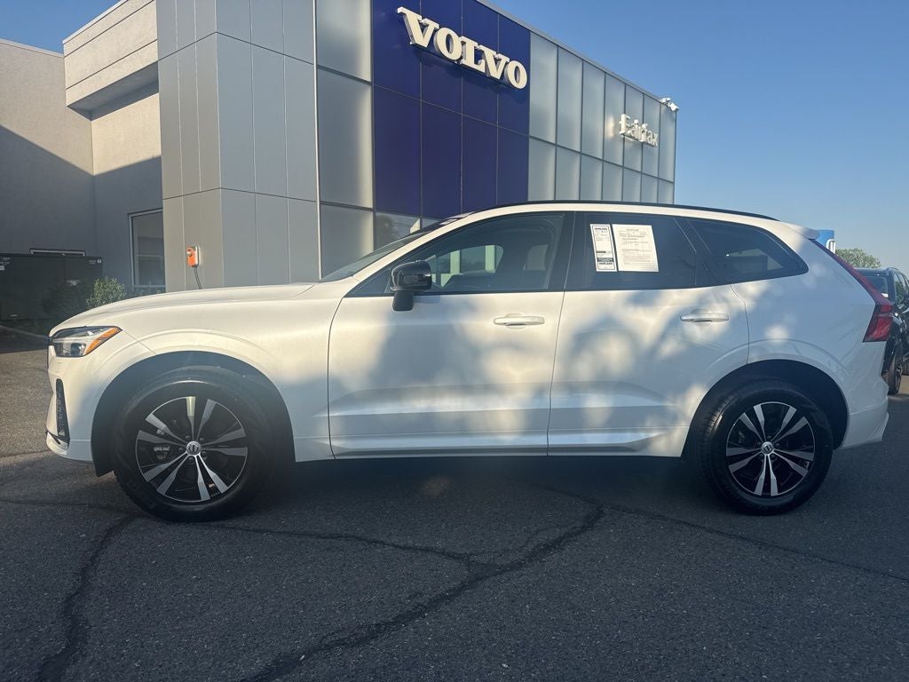 2025 Volvo XC60 B5 Core Volvo Certified