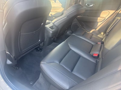 2025 Volvo XC60 B5 Core Volvo Certified