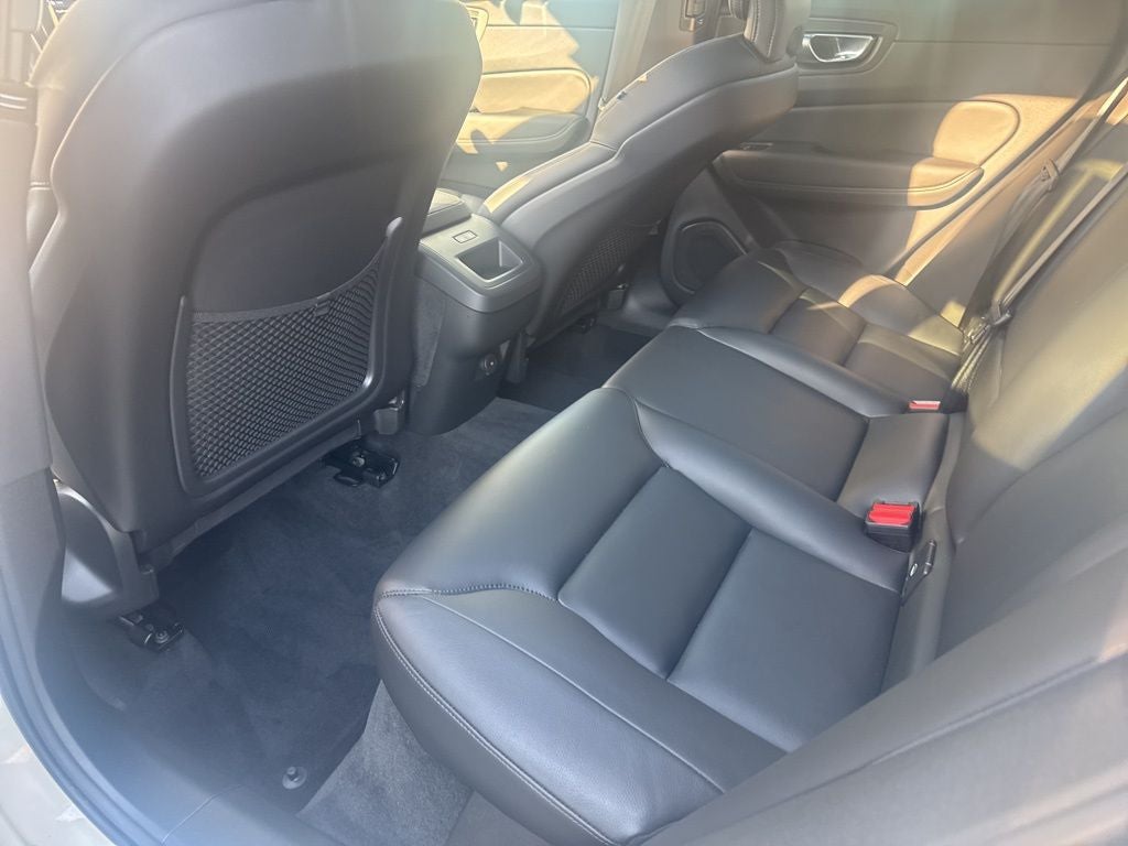 2025 Volvo XC60 B5 Core Volvo Certified