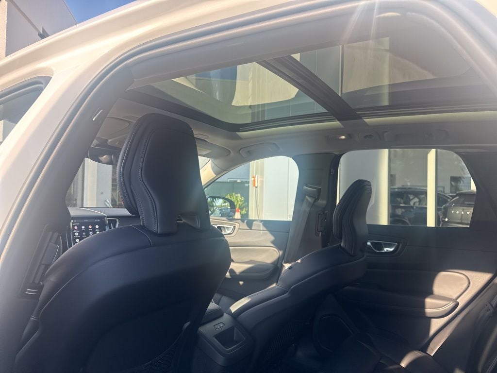 2025 Volvo XC60 B5 Core Volvo Certified