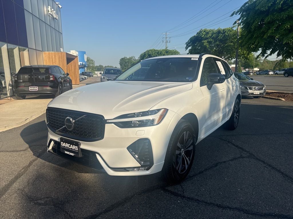 2025 Volvo XC60 B5 Core Volvo Certified