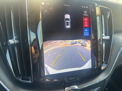 2025 Volvo XC60 B5 Core Volvo Certified