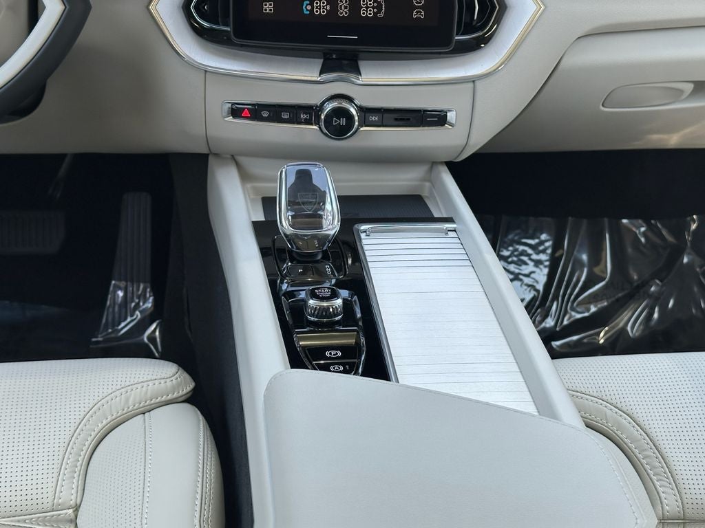 2026 Volvo XC60 B5 Ultra Volvo Certified