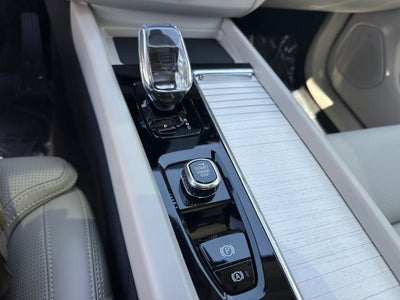 2026 Volvo XC60 B5 Ultra Volvo Certified